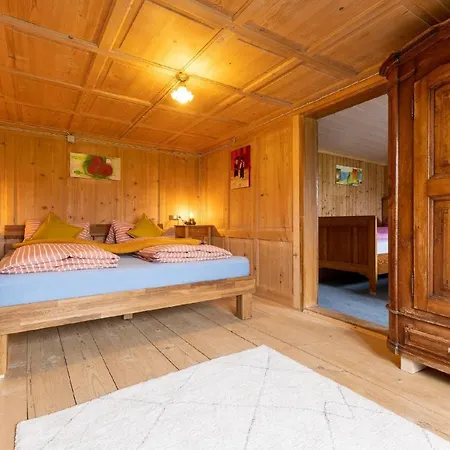 Liebevoll Sanierte In Einem Alten Bregenzerwaelderhaus Apartmán Brittenberg