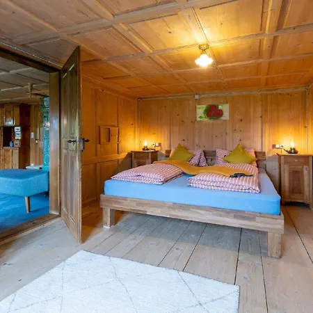 Liebevoll Sanierte In Einem Alten Bregenzerwaelderhaus Apartmán Brittenberg
